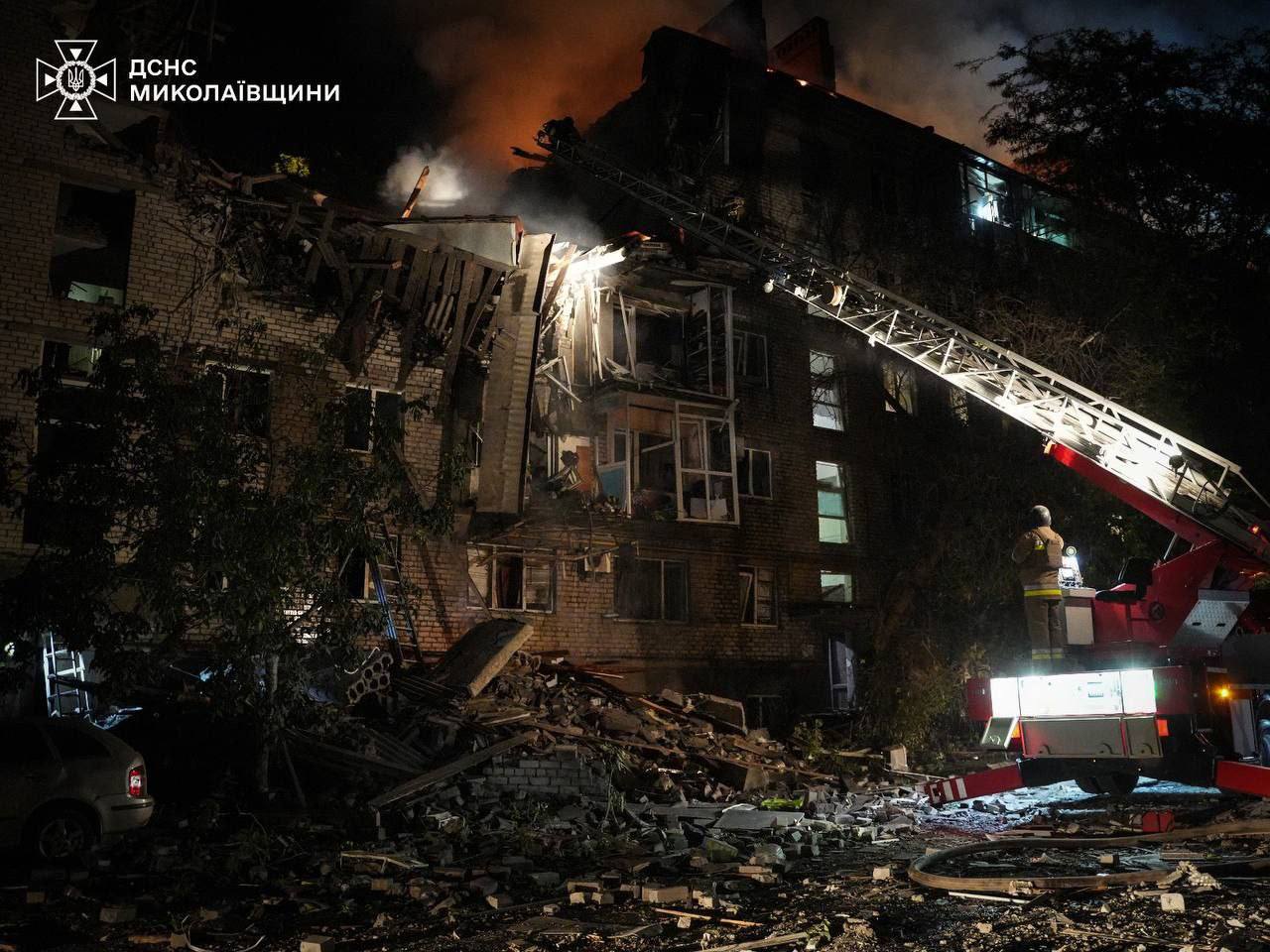 Влучання у житловий будинок в Миколаєві